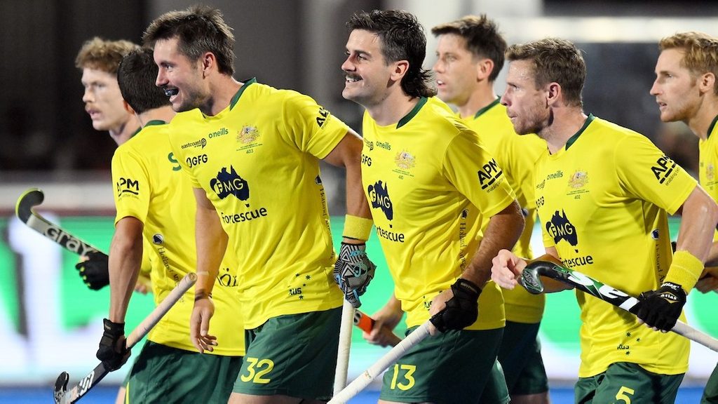 Kookaburras edge past Red Sticks in a thriller while defence carries